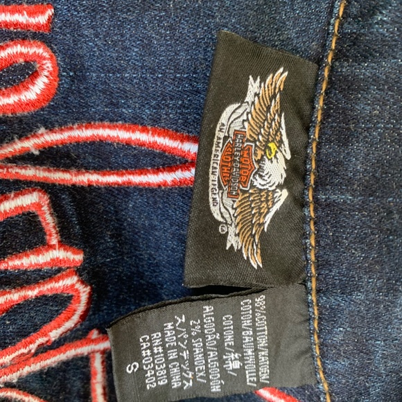 Vintage Genuine Beautiful Embroidered Harley-Davison Jean Jacket - Picture 3 of 4